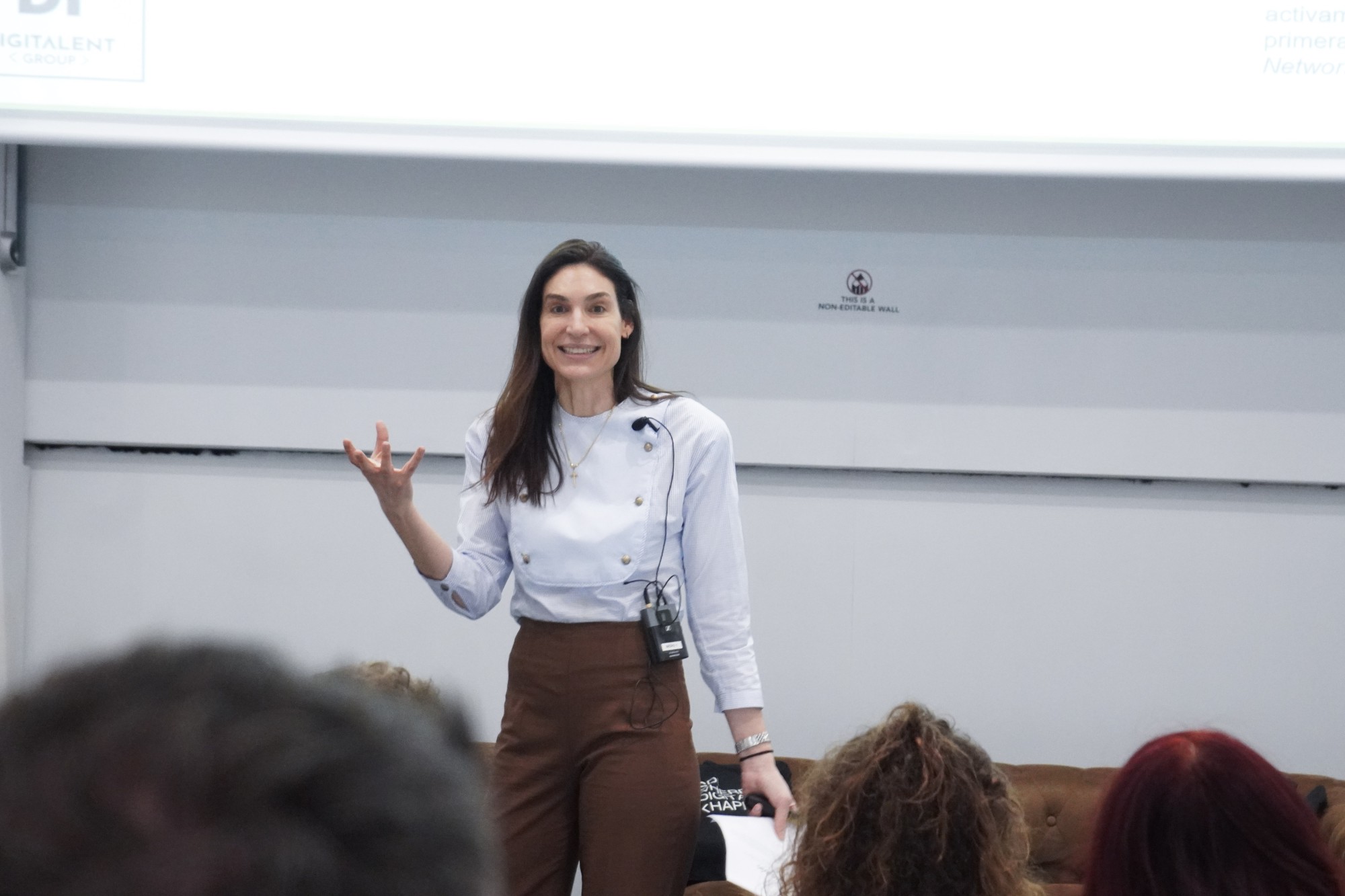 Ven a conocer el programa MIB de la mano de Laura de la Fuente